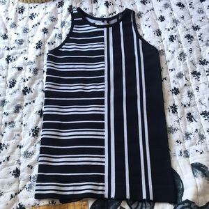 ⭐️Like new Athleta striped tank